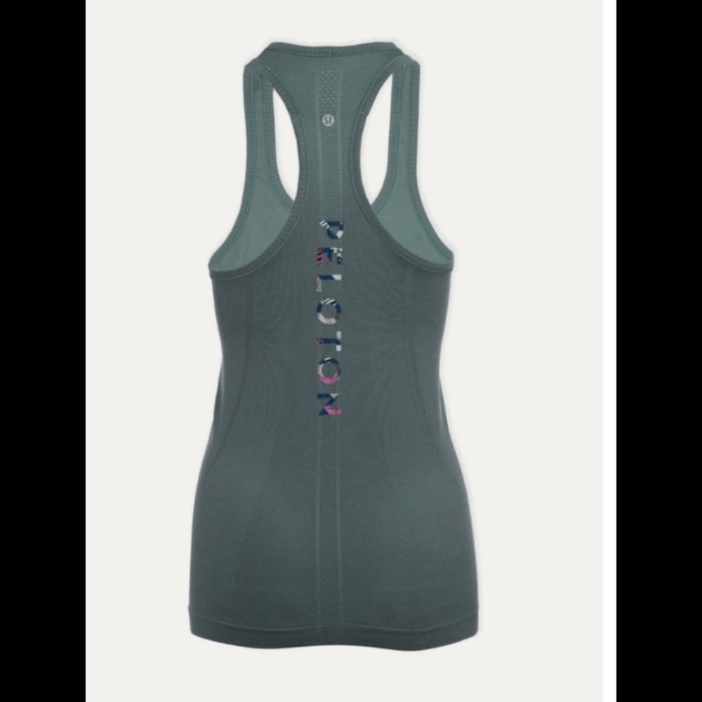 Peloton tank by Lululemon 8